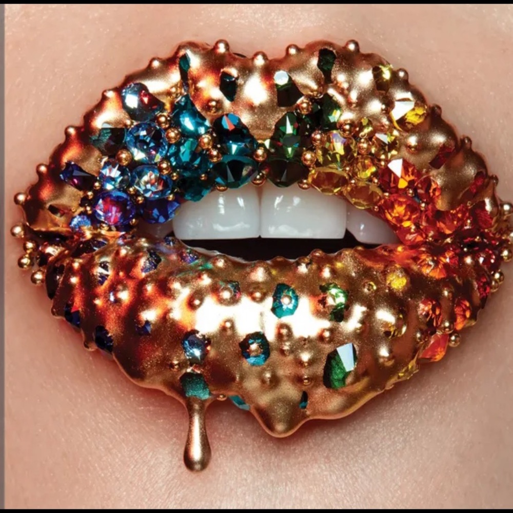 Read My Lips Please Scroll Down - image 2